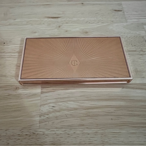 Charlotte Tilbury Other - Charlotte Tilbury Filmstar Bronze and Glow Palette